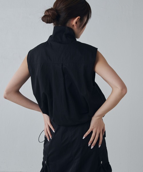 Lui's(ルイス)の「【セットアップ対応◎】バルーンコンパクトベスト(ベスト・レディース・ブラック/アイボリー・FREE)」の6枚目の写真