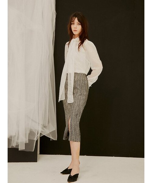 Sorry,Too Much Love(ソーリートゥーマッチラブ)の「Rael Midi Tweed H Line Skirt_Black(スカート・レディース・その他・S/M)」の1枚目の写真
