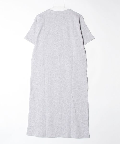 Champion(チャンピオン)の「【Champion/チャンピオン】レディース スウェットワンピース(ワンピース・レディース・ネイビー/オリーブ/ブラック/アッシュグレー/オフホワイト・LARGE/MEDIUM)」の6枚目の写真