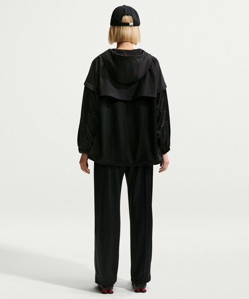 NIKE(ナイキ)の「NIKE AS W NSW BELTED PINTUCK PANT M IF0273(その他パンツ・レディース・ブラック/オリーブ・S/M)」の3枚目の写真