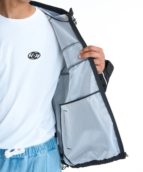 DC SHOES(ディーシーシューズ)の「DC SHOES メンズ 26 WR HOOD JACKET ジャケット 撥水 シェルジャケット アウター【2026年春夏モデル】/スリーレイヤーブルゾン(ブルゾン・メンズ・ブラック/ライトグレー・MEDIUM/LARGE/X-LARGE)」の8枚目の写真