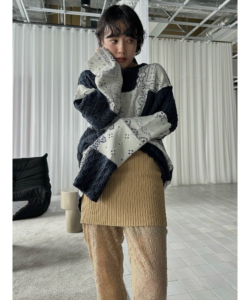 ELCHELE(エルチェレ)の「PAGE2026 #3 BANDANNA KNIT TOP(ニット/セーター・レディース・ネイビー・FREE)」の10枚目の写真
