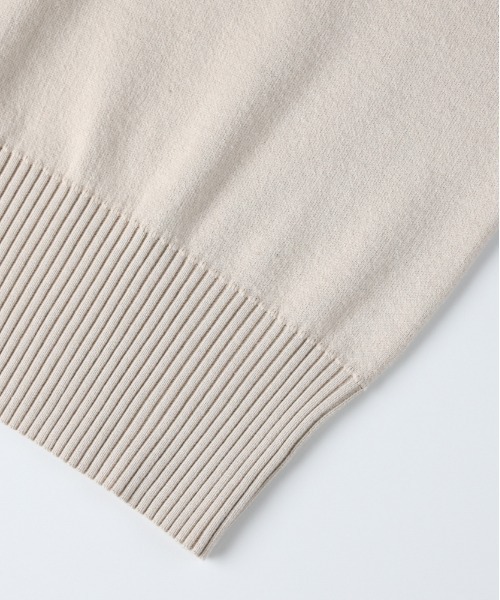 Right-on（ライトオン）の「【HONEYSUCKLE ROSE】コットン混 Vネック セーター (ベーシック / 通気性 / リラックススタイル)（ニット/セーター・レディース・ダークグレー/ベージュ/オレンジ・L/S/M）」の13枚目の写真