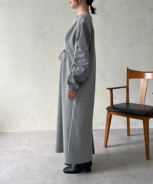 un dix cors（アンディコール）の「ドロストタックワンピース（ワンピース・レディース・ブラック/グレイッシュベージュ/グレー・FREE）」の19枚目の写真