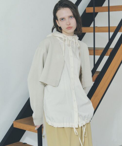 Editt by YECCA VECCA（エディットバイイェッカヴェッカ）の「ZIPニットレイヤードフーディーシャツ（シャツ/ブラウス・レディース・ネイビー/ブラック/ライトベージュ・FREE）」の14枚目の写真