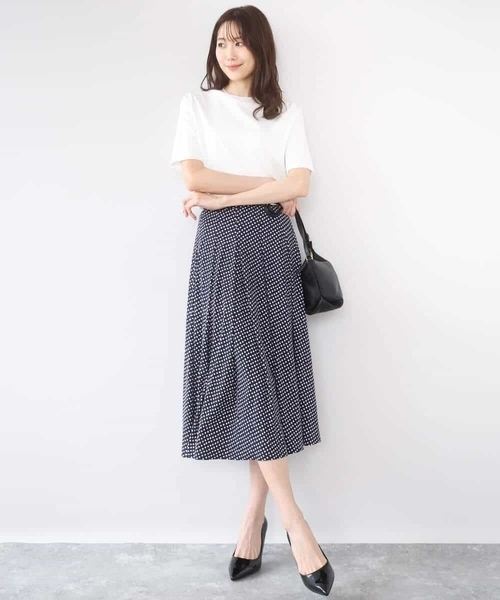 MK MICHEL KLEIN（エムケーミッシェルクラン）の「[イージーケア/洗える]幾何柄ジャージータックスカート（スカート・レディース・ライトブルー/ネイビー・38）」の6枚目の写真