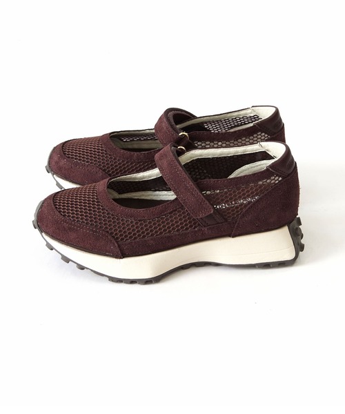 Minnetonka(ミネトンカ)の「MINNETONKA(ミネトンカ) / メリージェーンスニーカー 26M01(スニーカー・レディース・ゴールド/ブラウン/ブラック/アイボリー・10/6/7/8/9)」の6枚目の写真