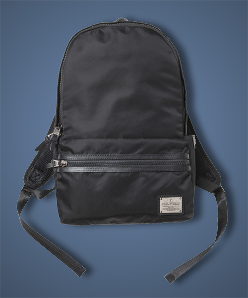 MAKAVELIC（マキャベリック）の「SIERRA STANDARD DAYPACK（バックパック/リュック・メンズ・ネイビー/ダークグレー/ブラック/カーキ/ダークネイビー/ホワイト×ブラック・FREE）」の2枚目の写真