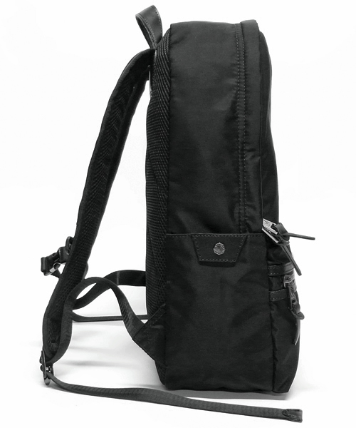 MAKAVELIC（マキャベリック）の「SIERRA STANDARD DAYPACK（バックパック/リュック・メンズ・ネイビー/ダークグレー/ブラック/カーキ/ダークネイビー/ホワイト×ブラック・FREE）」の13枚目の写真