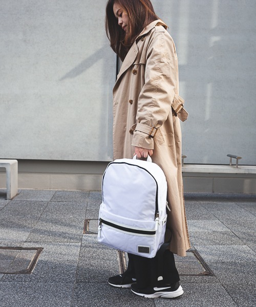 MAKAVELIC（マキャベリック）の「SIERRA STANDARD DAYPACK（バックパック/リュック・メンズ・ネイビー/ダークグレー/ブラック/カーキ/ダークネイビー/ホワイト×ブラック・FREE）」の22枚目の写真