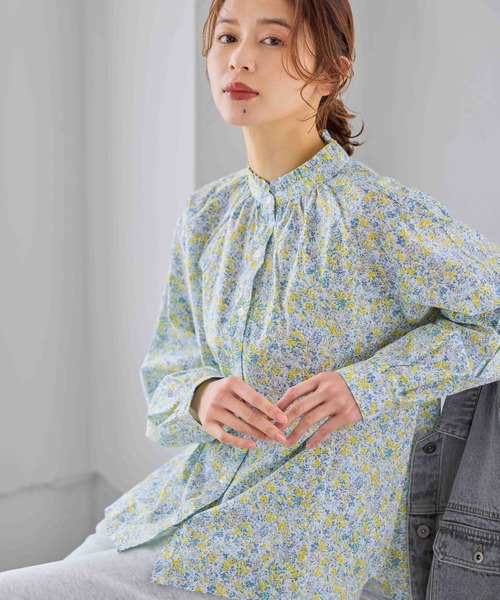 studio CLIP（スタディオクリップ）の「シングルガーゼ襟フリルブラウス（シャツ/ブラウス・レディース・オフホワイト/サックスブルー/その他1/その他2/ライトグリーン・MEDIUM/LARGE）」の5枚目の写真