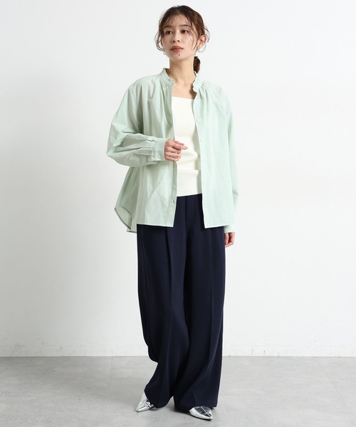 studio CLIP（スタディオクリップ）の「シングルガーゼ襟フリルブラウス（シャツ/ブラウス・レディース・オフホワイト/サックスブルー/その他1/その他2/ライトグリーン・MEDIUM/LARGE）」の6枚目の写真