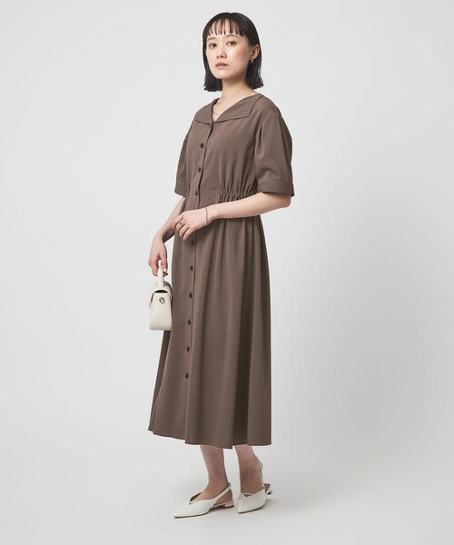 green label relaxing(グリーンレーベルリラクシング)の「Vカラー フレア ボタン ワンピース(ワンピース・レディース・ダークブラウン/ネイビー・38/36)」の15枚目の写真