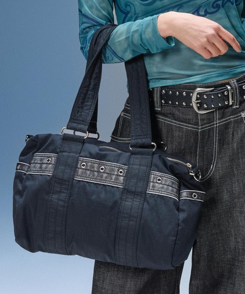X-girl(エックスガール)の「2WAY DRUM BAG(ショルダーバッグ・レディース・ブラック/ベージュ/カモフラージュ・ONE SIZE)」の4枚目の写真