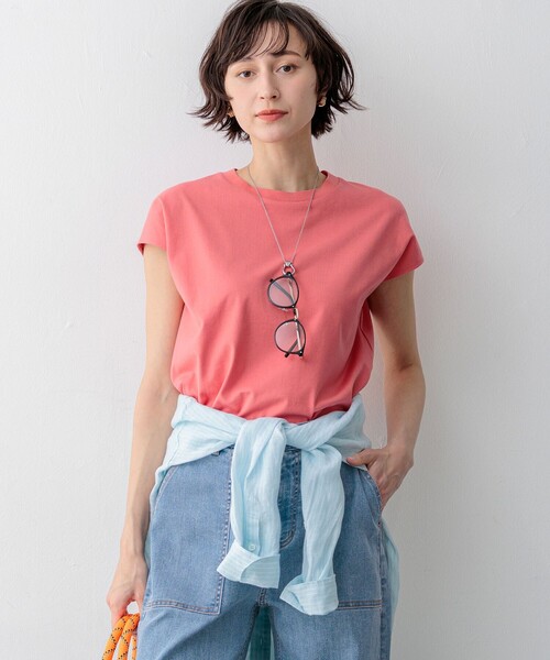 23区 L(ニジュウサンクオオキイサイズ)の「スビンハイツイスト フレンチスリーブ Tシャツ(Tシャツ/カットソー・レディース・ブラック系/ホワイト系/ライトオレンジ系/ネイビー系・44/46/48)」の4枚目の写真