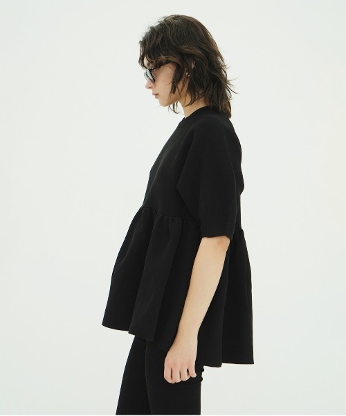 CLANE(クラネ)の「PEPLUM HALF SLEEVE KNIT TOPS(ニット/セーター・レディース・アイボリー/ブラック・F)」の11枚目の写真