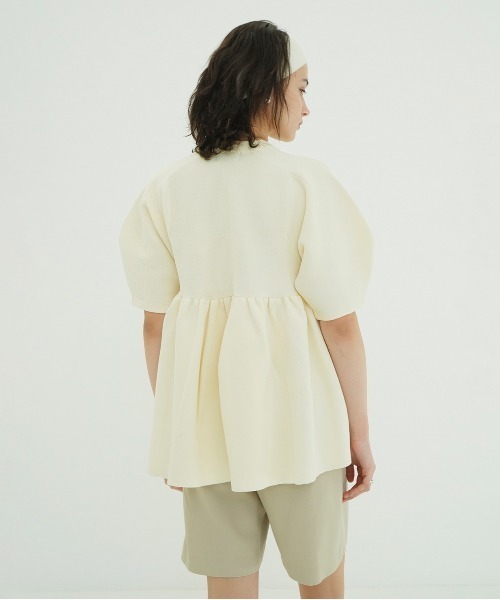 CLANE(クラネ)の「PEPLUM HALF SLEEVE KNIT TOPS(ニット/セーター・レディース・アイボリー/ブラック・F)」の6枚目の写真