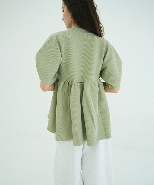 CLANE(クラネ)の「PEPLUM HALF SLEEVE KNIT TOPS(ニット/セーター・レディース・アイボリー/ブラック・F)」の19枚目の写真