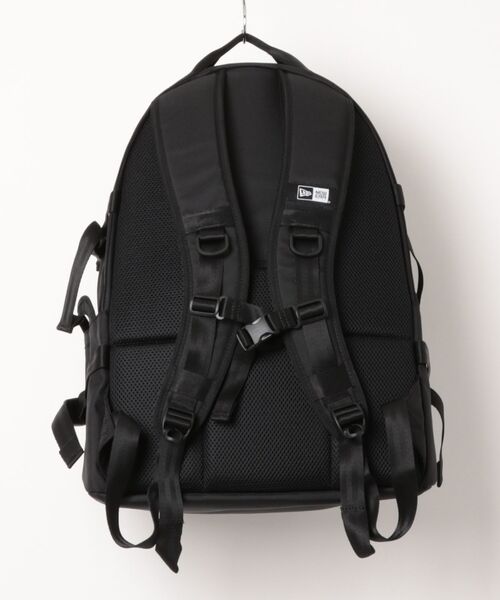 NEW ERA(ニューエラ)の「NEWERA-CARRIER PACK 251(バックパック/リュック・メンズ・ブラック系2/ブラック・FREE)」の21枚目の写真