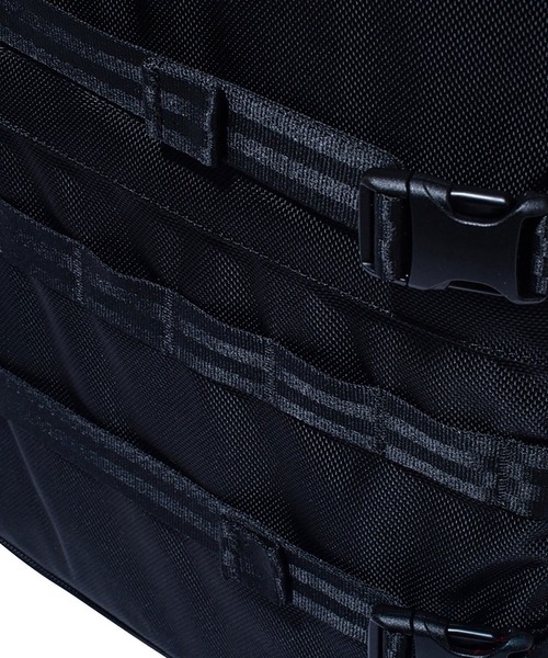 NEW ERA(ニューエラ)の「NEWERA-CARRIER PACK 251(バックパック/リュック・メンズ・ブラック系2/ブラック・FREE)」の10枚目の写真