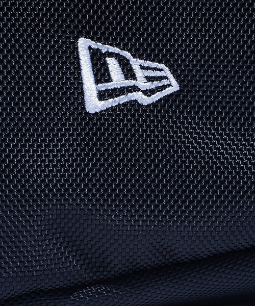 NEW ERA(ニューエラ)の「NEWERA-CARRIER PACK 251(バックパック/リュック・メンズ・ブラック系2/ブラック・FREE)」の11枚目の写真