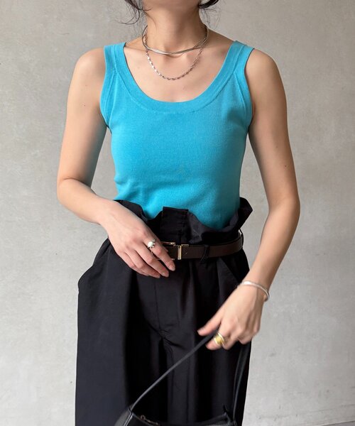 DouDou（ドゥドゥ）の「ハイツイストニットタンク（ニット/セーター・レディース・オフホワイト/ブルー/グレー/ブラック/オレンジ・FREE）」の9枚目の写真