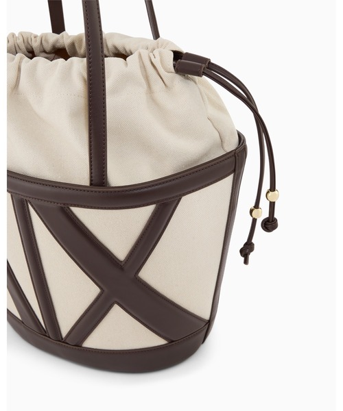 ARMANI EXCHANGE（アルマーニエクスチェンジ）の「【A|X アルマーニ エクスチェンジ】ビッグAXロゴ バケットトートバッグ（トートバッグ・レディース・ブラウン・FREE）」の4枚目の写真