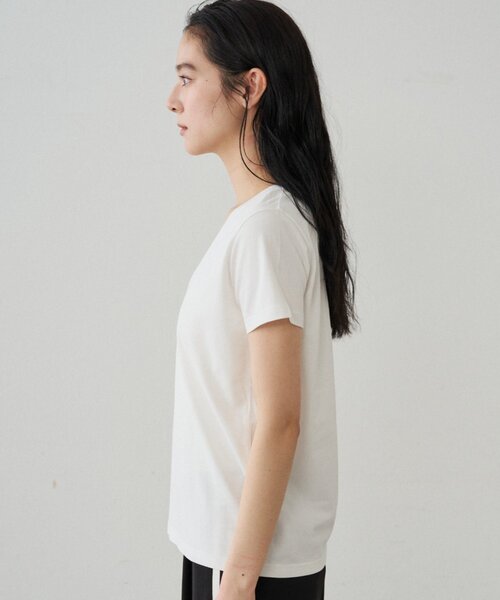 LOUNGEDRESS（ラウンジドレス）の「ディープVカットソー（Tシャツ/カットソー・レディース・ブラック/ベージュ/オフホワイト・FREE）」の9枚目の写真