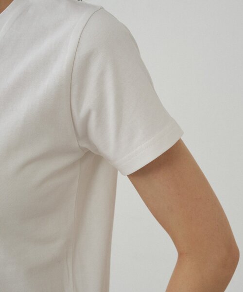 LOUNGEDRESS（ラウンジドレス）の「ディープVカットソー（Tシャツ/カットソー・レディース・ブラック/ベージュ/オフホワイト・FREE）」の14枚目の写真