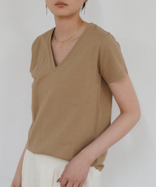 LOUNGEDRESS（ラウンジドレス）の「ディープVカットソー（Tシャツ/カットソー・レディース・ブラック/ベージュ/オフホワイト・FREE）」の21枚目の写真