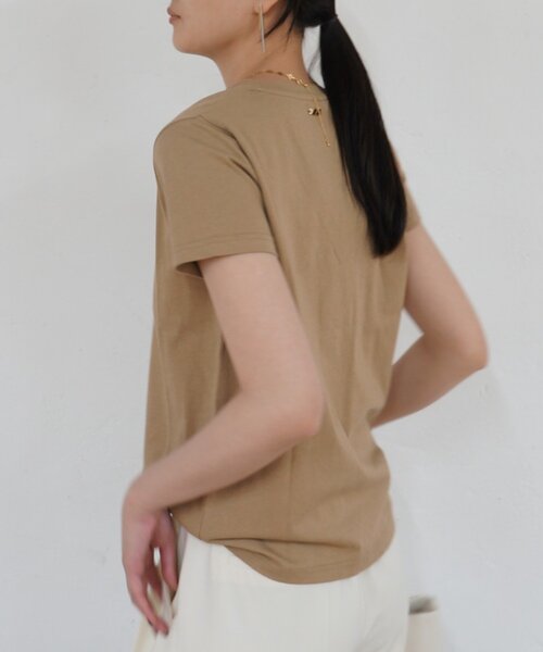 LOUNGEDRESS（ラウンジドレス）の「ディープVカットソー（Tシャツ/カットソー・レディース・ブラック/ベージュ/オフホワイト・FREE）」の22枚目の写真