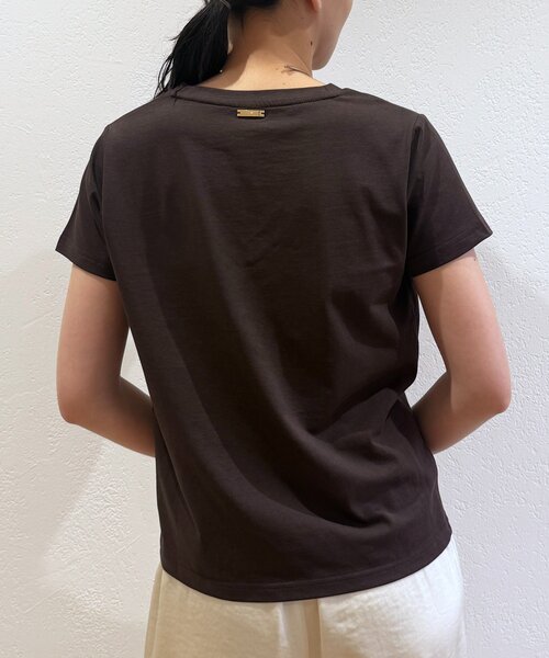 LOUNGEDRESS(ラウンジドレス)の「ディープVカットソー(Tシャツ/カットソー・レディース・ブラック/ベージュ/オフホワイト/ブラウン・FREE)」の20枚目の写真