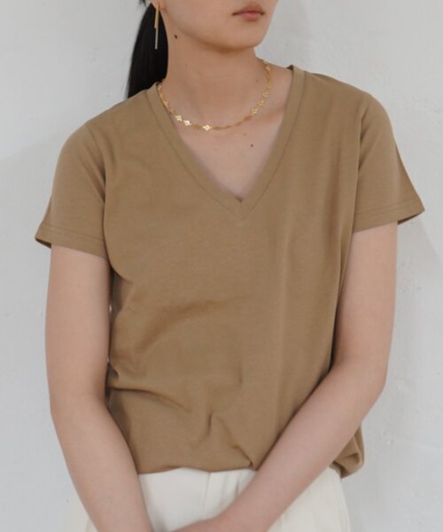 LOUNGEDRESS(ラウンジドレス)の「ディープVカットソー(Tシャツ/カットソー・レディース・ブラック/ベージュ/オフホワイト/ブラウン・FREE)」の22枚目の写真
