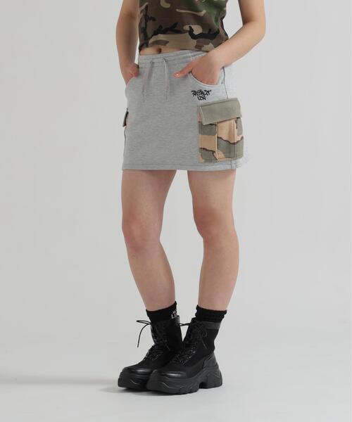 AVIREX(アヴィレックス)の「《直営店限定》CAMO SWEAT MINI SKIRT(スカート・レディース・グレー/ブラック・S/M)」の2枚目の写真