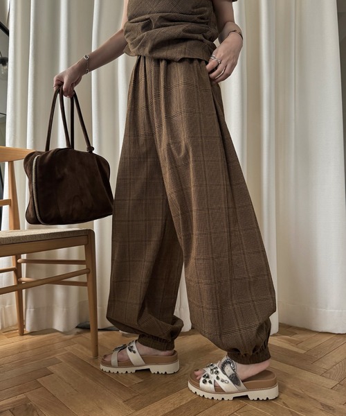 WILLFULLY(ウィルフリー)の「volume wide shirring check PT(その他パンツ・レディース・ブラック/ブラウン・FREE)」の9枚目の写真