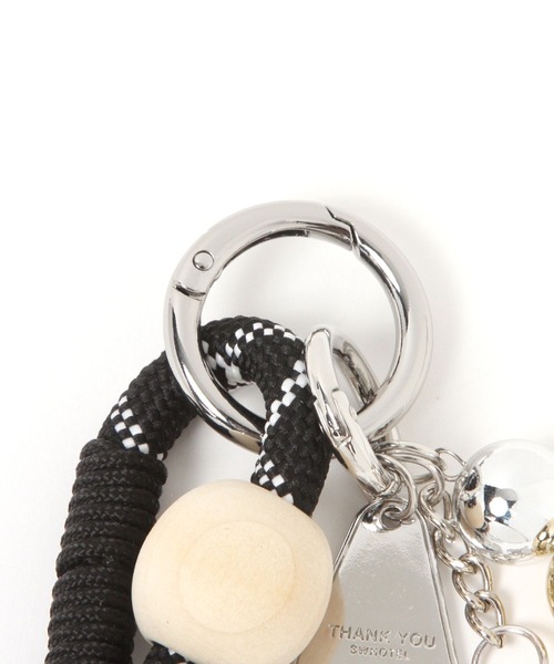 studio CLIP（スタディオクリップ）の「キーコードチャーム（キーホルダー・レディース・カーキ/ブラウン・FREE）」の3枚目の写真