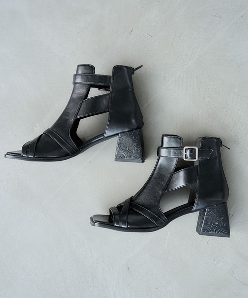 HARE（ハレ）の「カットアウトデザインヒールブーサン(HARE)（サンダル・レディース・ブラック系その他/シルバー/ブラック・MEDIUM/LARGE）」の3枚目の写真