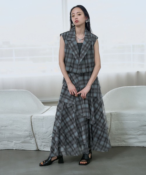 HARE（ハレ）の「カットアウトデザインヒールブーサン(HARE)（サンダル・レディース・ブラック系その他/シルバー/ブラック・MEDIUM/LARGE）」の8枚目の写真