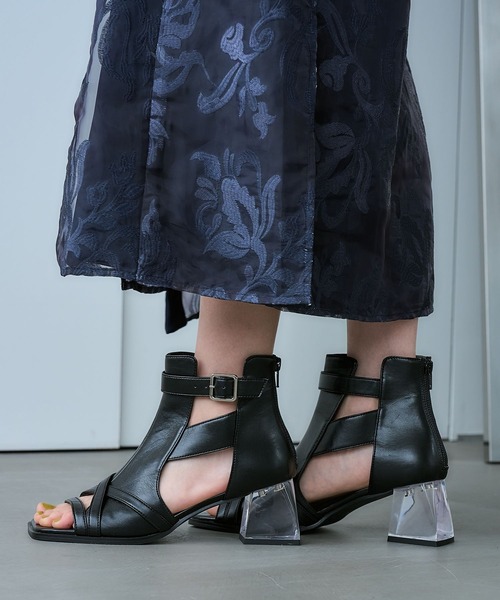 HARE（ハレ）の「カットアウトデザインヒールブーサン(HARE)（サンダル・レディース・ブラック系その他/シルバー/ブラック・MEDIUM/LARGE）」の9枚目の写真