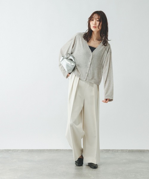 GLOBAL WORK（グローバルワーク）の「Fffit エフィット/カップ付きリブキャミストレート/625140（キャミソール・レディース・ダークブラウン/ブラック/オフホワイト・X-LARGE/MEDIUM/SMALL/LARGE）」の18枚目の写真