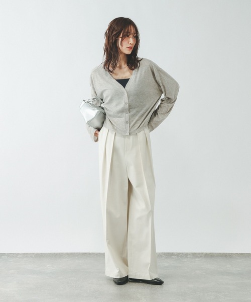 GLOBAL WORK（グローバルワーク）の「Fffit エフィット/カップ付きリブキャミストレート/625140（キャミソール・レディース・ダークブラウン/ブラック/オフホワイト・X-LARGE/MEDIUM/SMALL/LARGE）」の17枚目の写真