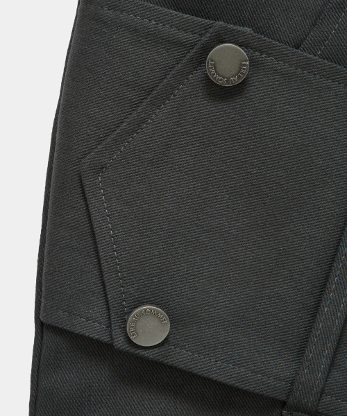 ETRE AU SOMMET(エトレオソメ)の「Front Zip Belt Detail Mini Skirt (Dark Gray)(スカート・レディース・ダークグレー・FREE)」の3枚目の写真