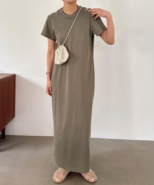 junoah（ジュノア）の「【取り外し可能パット付き】レイヤードカットソーワンピースset（ワンピース・レディース・チャコール/グレイッシュベージュ/ブラック・LARGE/MEDIUM/SMALL）」の11枚目の写真