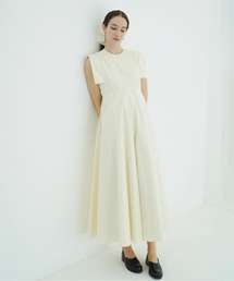 SQUARE SLEEVE ONEPIECE