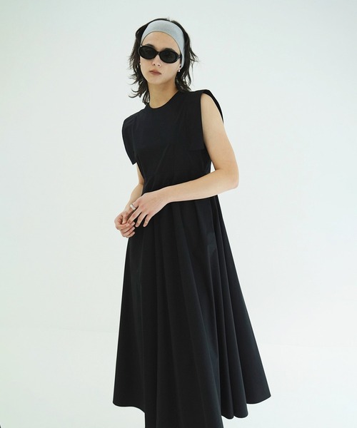 CLANE(クラネ)の「SQUARE SLEEVE ONEPIECE(ワンピース・レディース・アイボリー/ブラック/ストライプ・0/1/2)」の3枚目の写真