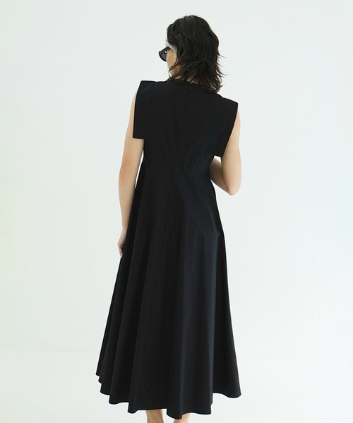 CLANE(クラネ)の「SQUARE SLEEVE ONEPIECE(ワンピース・レディース・アイボリー/ブラック/ストライプ・0/1/2)」の11枚目の写真