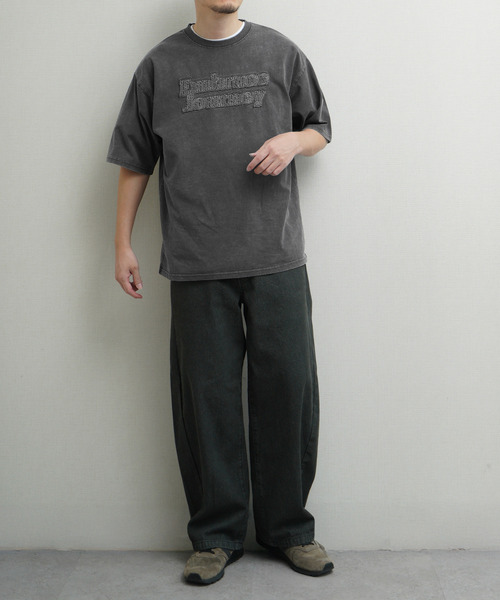 ZIP FIVE(ジップファイブ)の「綿100% 天竺 スノーウォッシュ・ピグメント加工 パッチ使い 半袖Tシャツ(Tシャツ/カットソー・メンズ・グレー/ブラック・MEDIUM/X-LARGE/LARGE)」の14枚目の写真