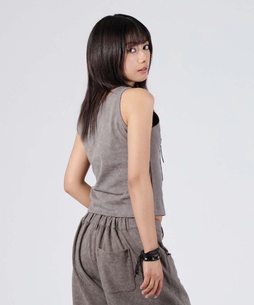 sedacle girl（セダクルガール）の「フロントアイレット加工タンク（タンクトップ・レディース・チャコールグレー/ブラック/ブラウン・MEDIUM/SMALL）」の7枚目の写真