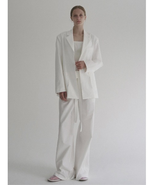 NOWNS(ナウンス)の「Claire | Belt pants(スラックス・レディース・アイボリー/ブラック・FREE)」の4枚目の写真
