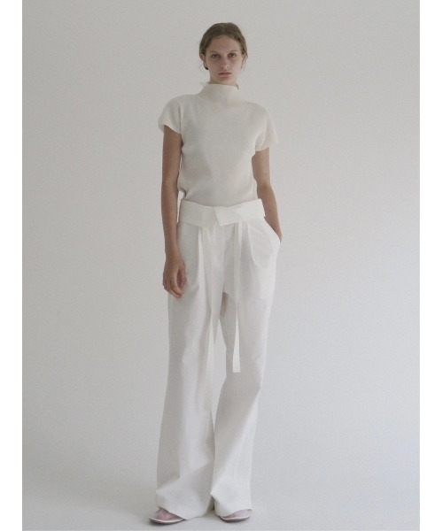 NOWNS(ナウンス)の「Claire | Belt pants(スラックス・レディース・アイボリー/ブラック・FREE)」の3枚目の写真